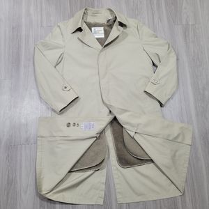 London Fog Men’s Coat Size 44 Long Removable fur lining,LIKE NEW.